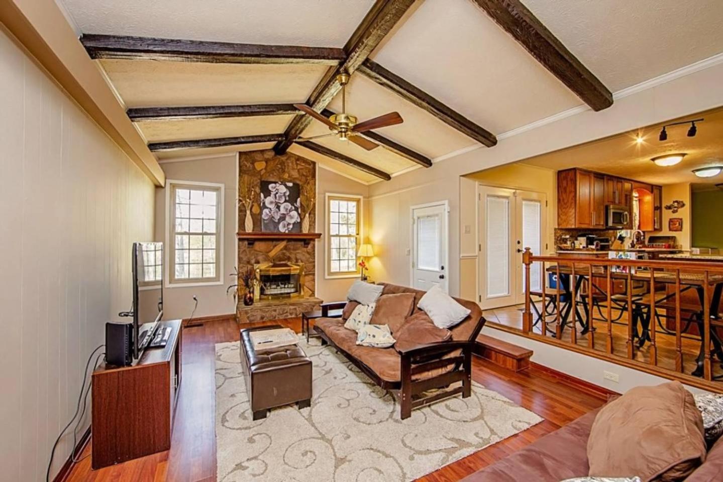 Enjoy the centrally located Mcfadyen Guest House