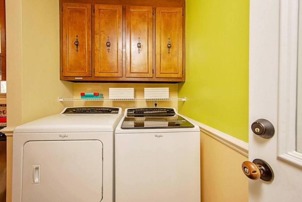 Enjoy the centrally located Mcfadyen Guest House Image 11