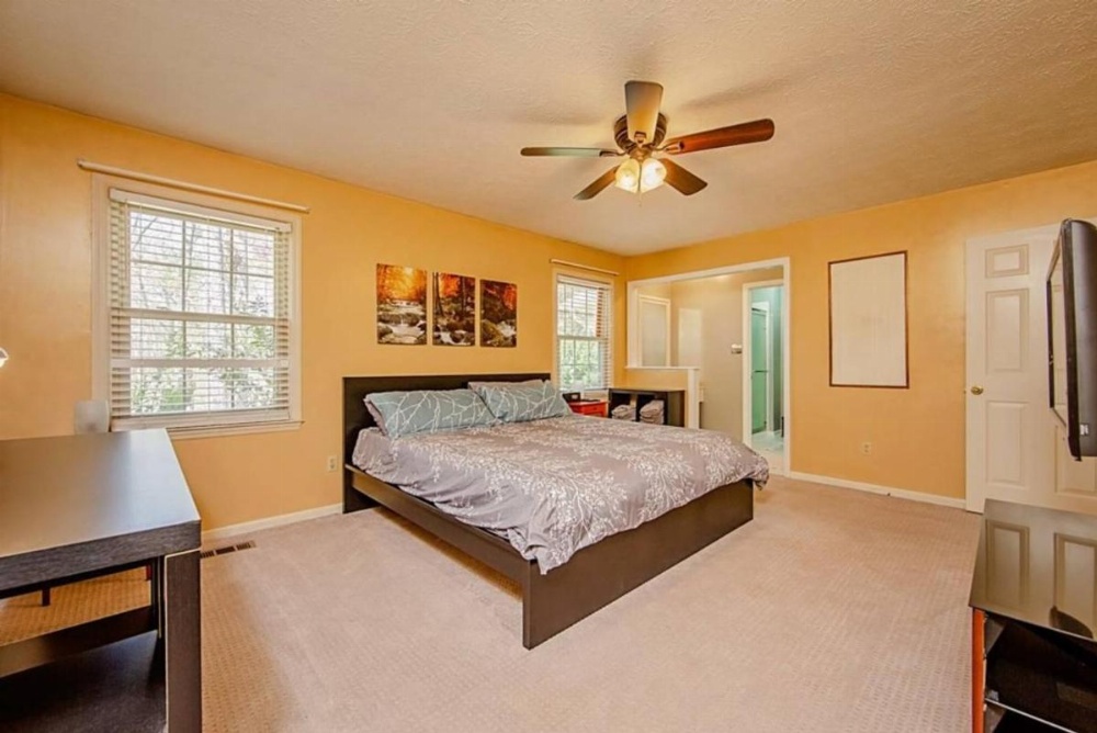 Enjoy the centrally located Mcfadyen Guest House Image 34