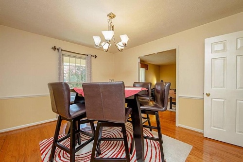 Enjoy the centrally located Mcfadyen Guest House image 6