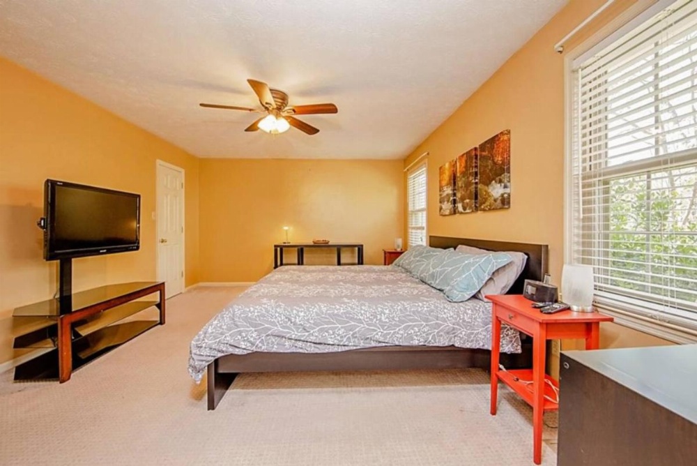 Enjoy the centrally located Mcfadyen Guest House